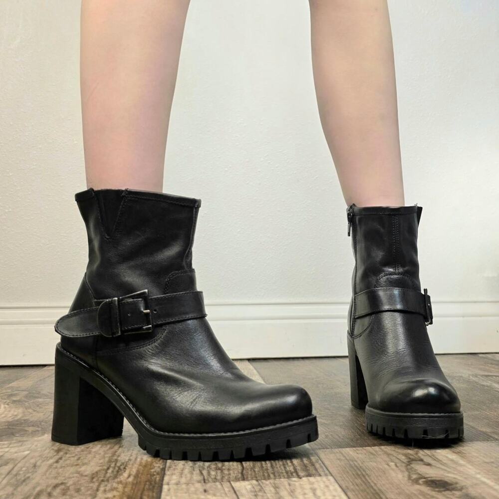 Black Leather Chunky Heel Ankle Boots Lug Sole Buckle Size 39 Madonna Collection